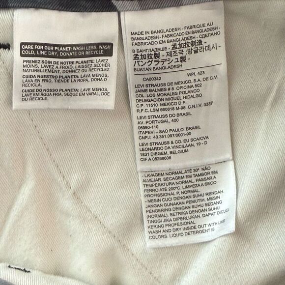 Levi Strauss Gray Camo Shorts - Men’s US 44W - Picture 8 of 10